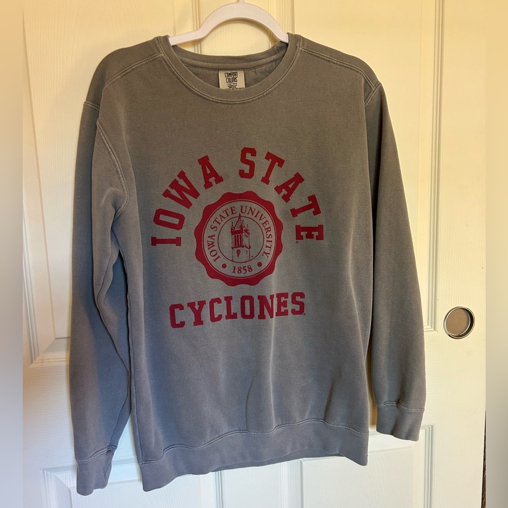 Comfort Colors Iowa State grey crewneck sweatshirt